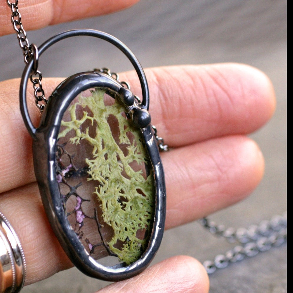 real moss and sea fan necklace