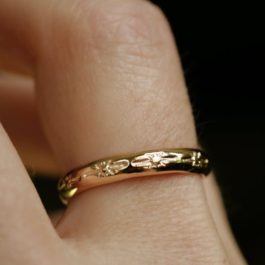 gold star ring band