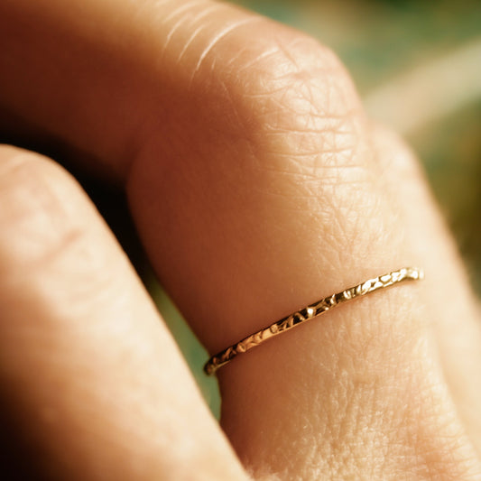 Thin Pebble ring