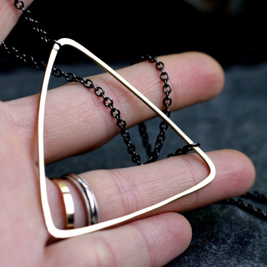 minimalist necklace